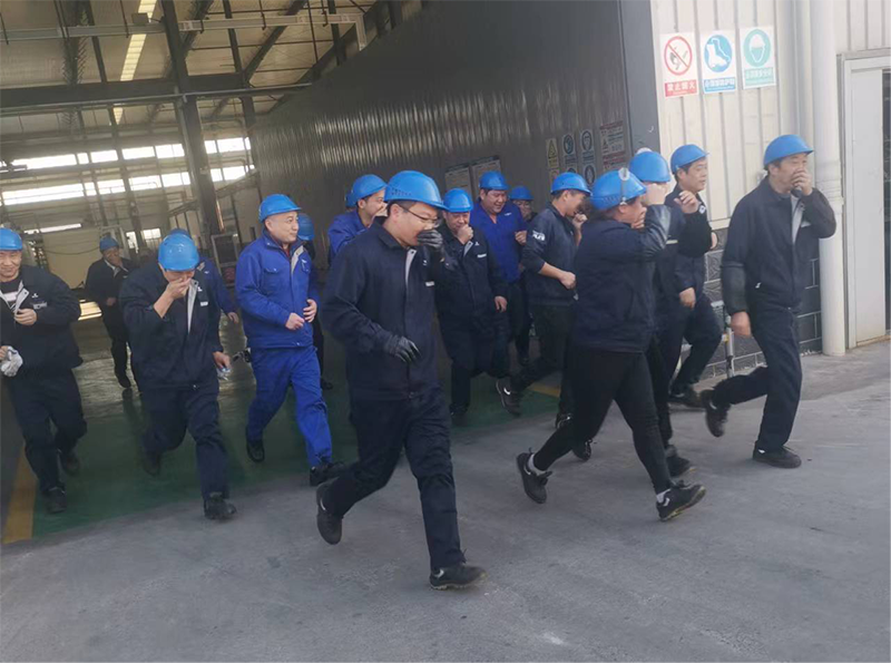 安徽精機(jī)開(kāi)展消防月培訓(xùn)演練活動(dòng)